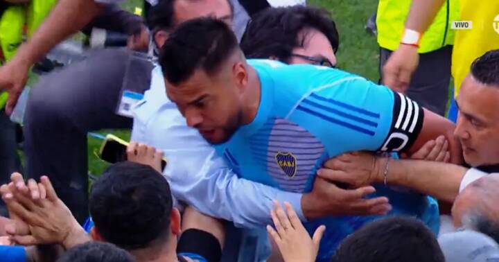 Sergio Romero s'excuse après un clash avec des fans de Boca Juniors