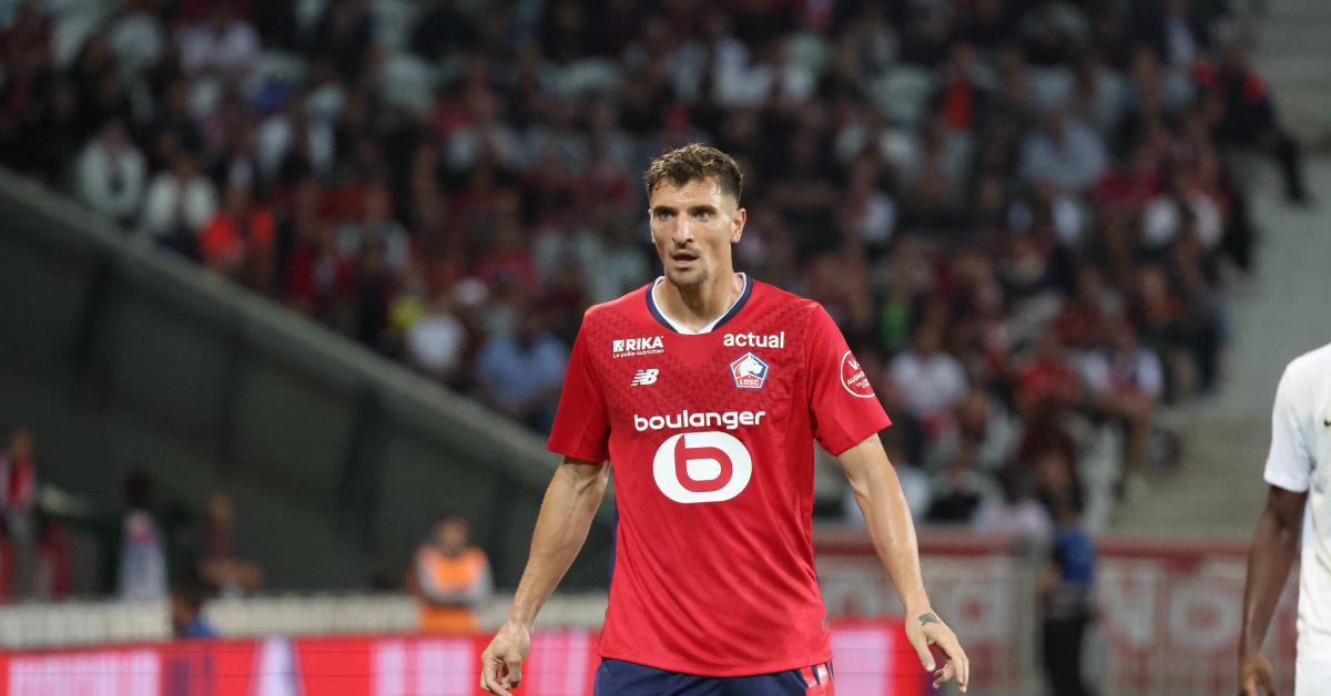 Thomas Meunier pas titularisé avec Lille face au PSG pour raison disciplinaire !