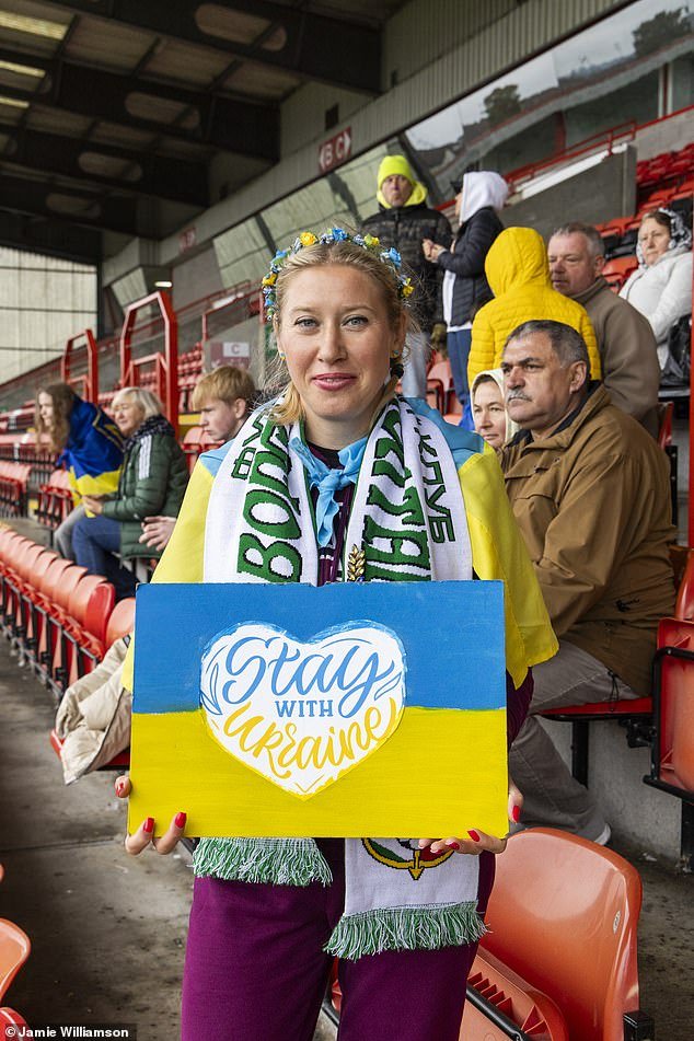 Un petit groupe d'Ukrainiens en Écosse soutient Poltava