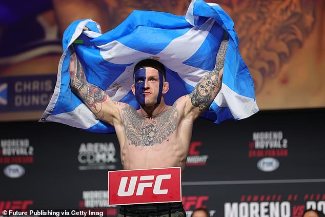 Duncan avant son combat en février