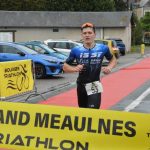Kieran Divaret et Adélaïde Treujou vainqueurs du triathlon à La Chapelle