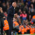 Liverpool : Arne Slot remet en question les décisions arbitrales