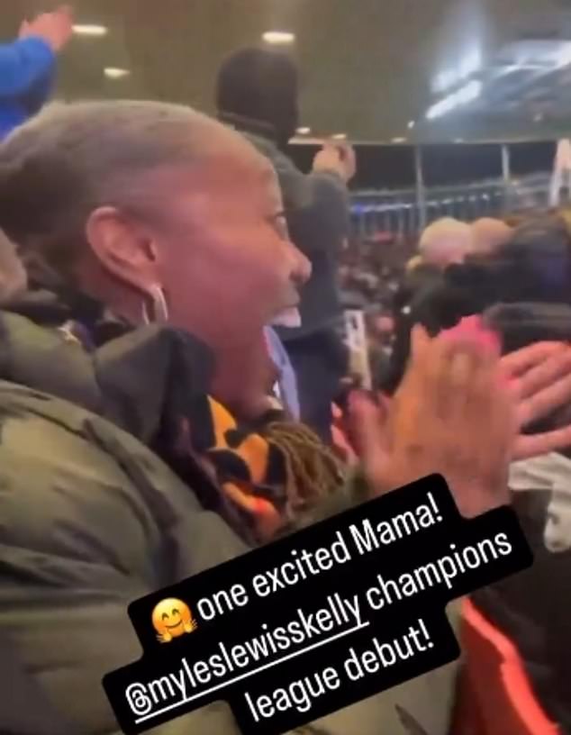 She was overcome with joy as her 18-year-old replaced Bukayo Saka against PSG