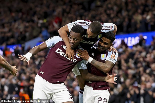 Aston Villa a gagné contre le Bayern Munich