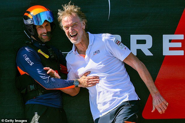 INEOS Britannia en finale de la Coupe de l'America