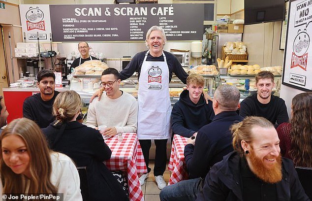 Bullard souligne les luttes mentales de ses coéquipiers.