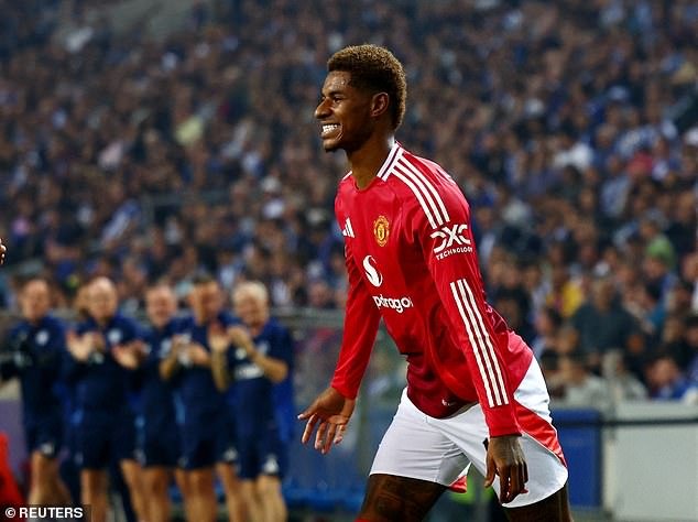 Bullard conseille à Rashford de se concentrer sur le jeu.