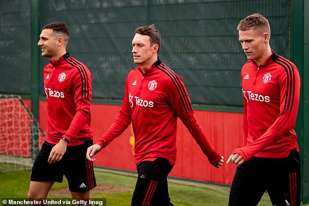 Phil Jones se sentait gêné devant ses coéquipiers à cause de ses blessures.