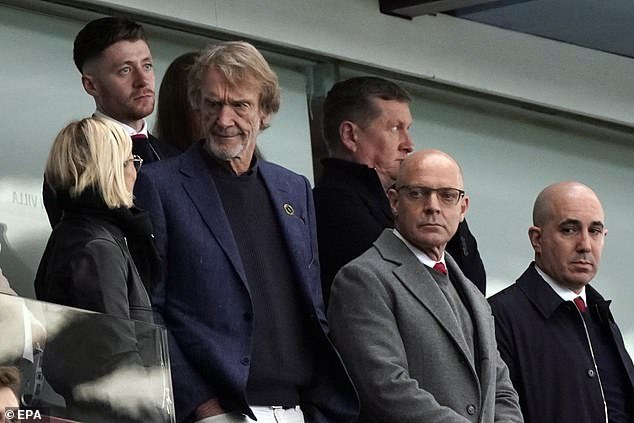 Huit mois après la prise de contrôle de Sir Jim Ratcliffe, la structure de pouvoir à United demeure floue