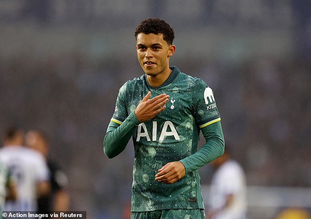 Brennan Johnson en pleine action contre Brighton