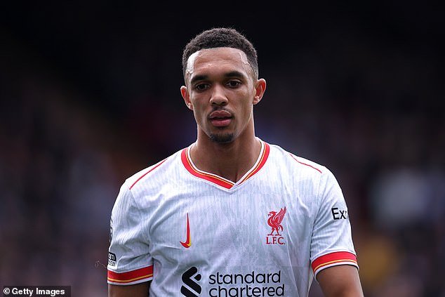 Trent Alexander-Arnold doit rester arrière droit