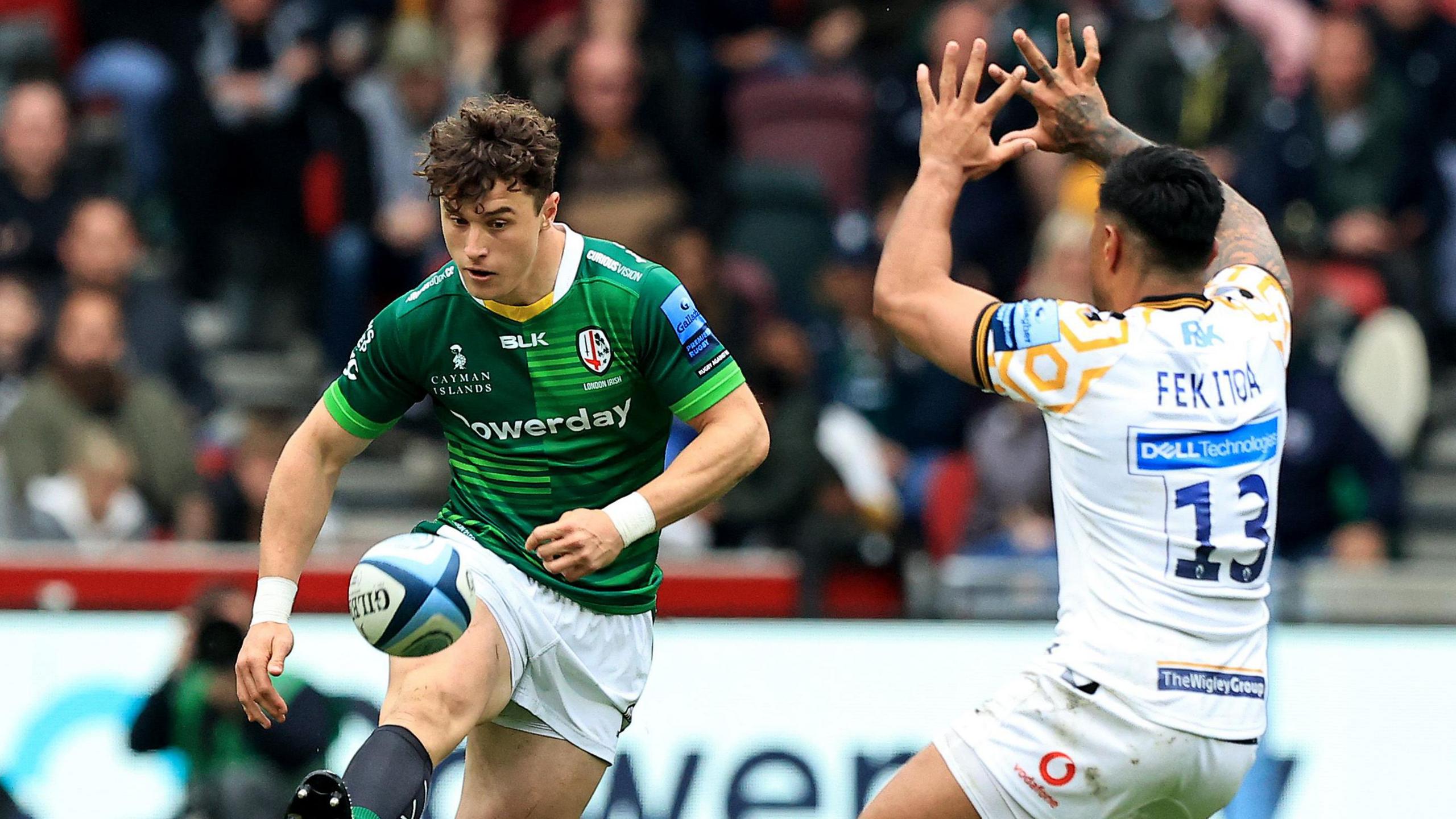 Henry Arundell kick pour London Irish
