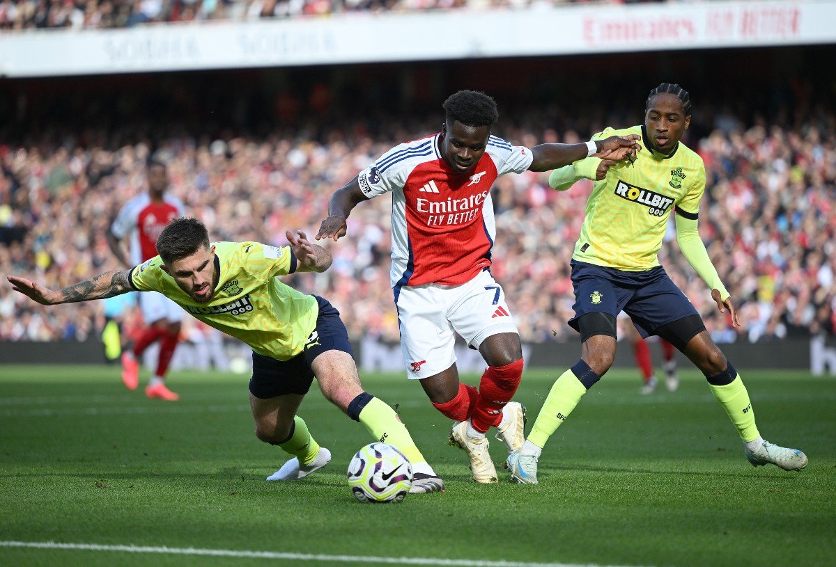 Bukayo Saka en action pour Arsenal
