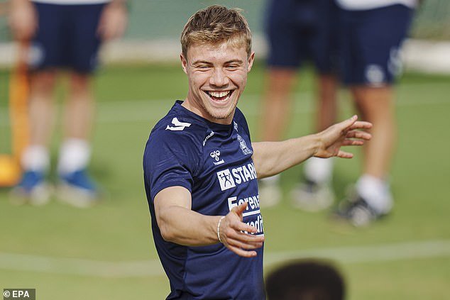 Rasmus Hojlund a fait une déclaration concernant son poids après sa blessure