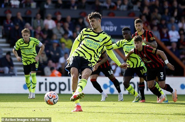 Son premier but pour Arsenal est venu d'un penalty.