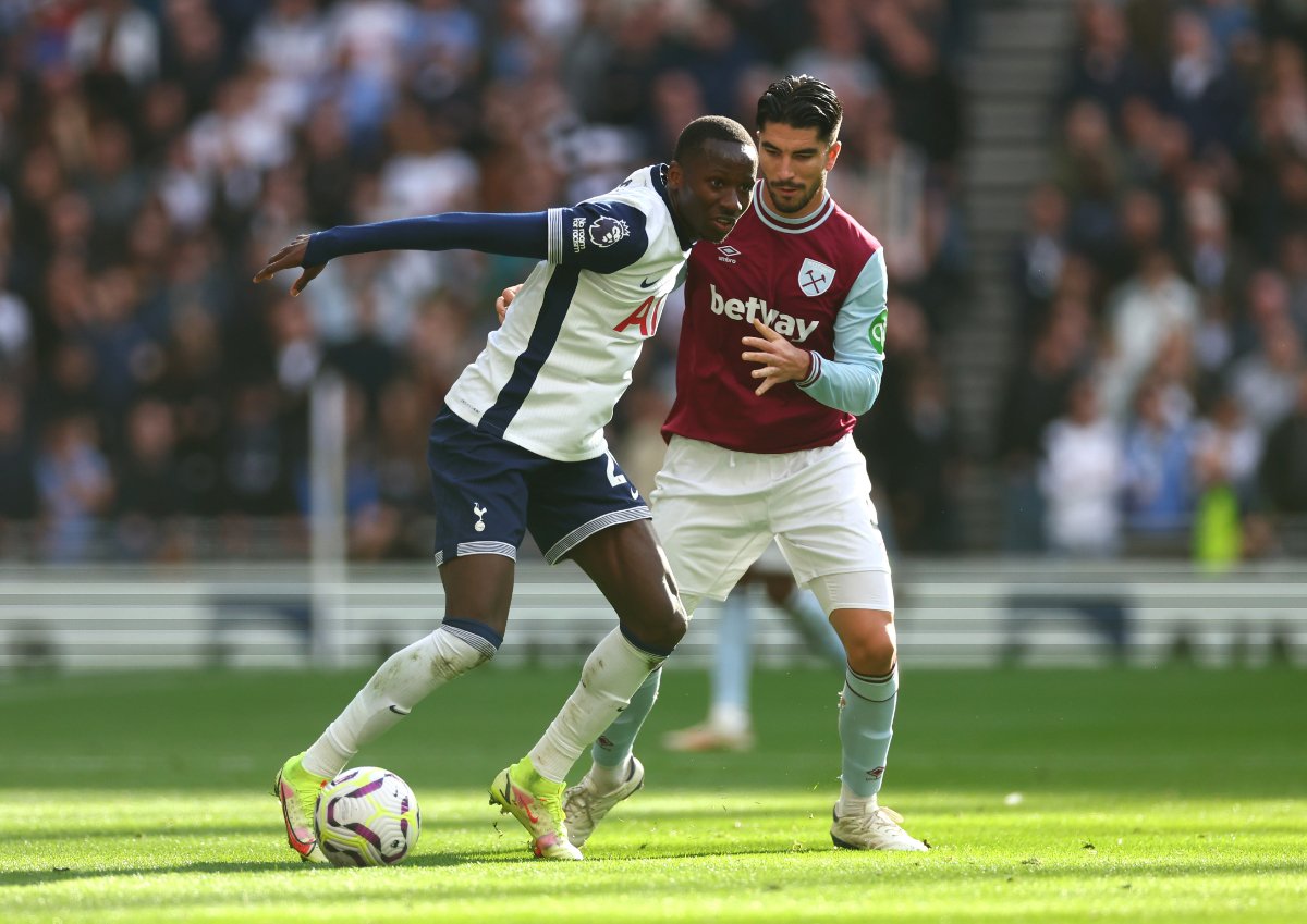 Carlos Soler avec West Ham