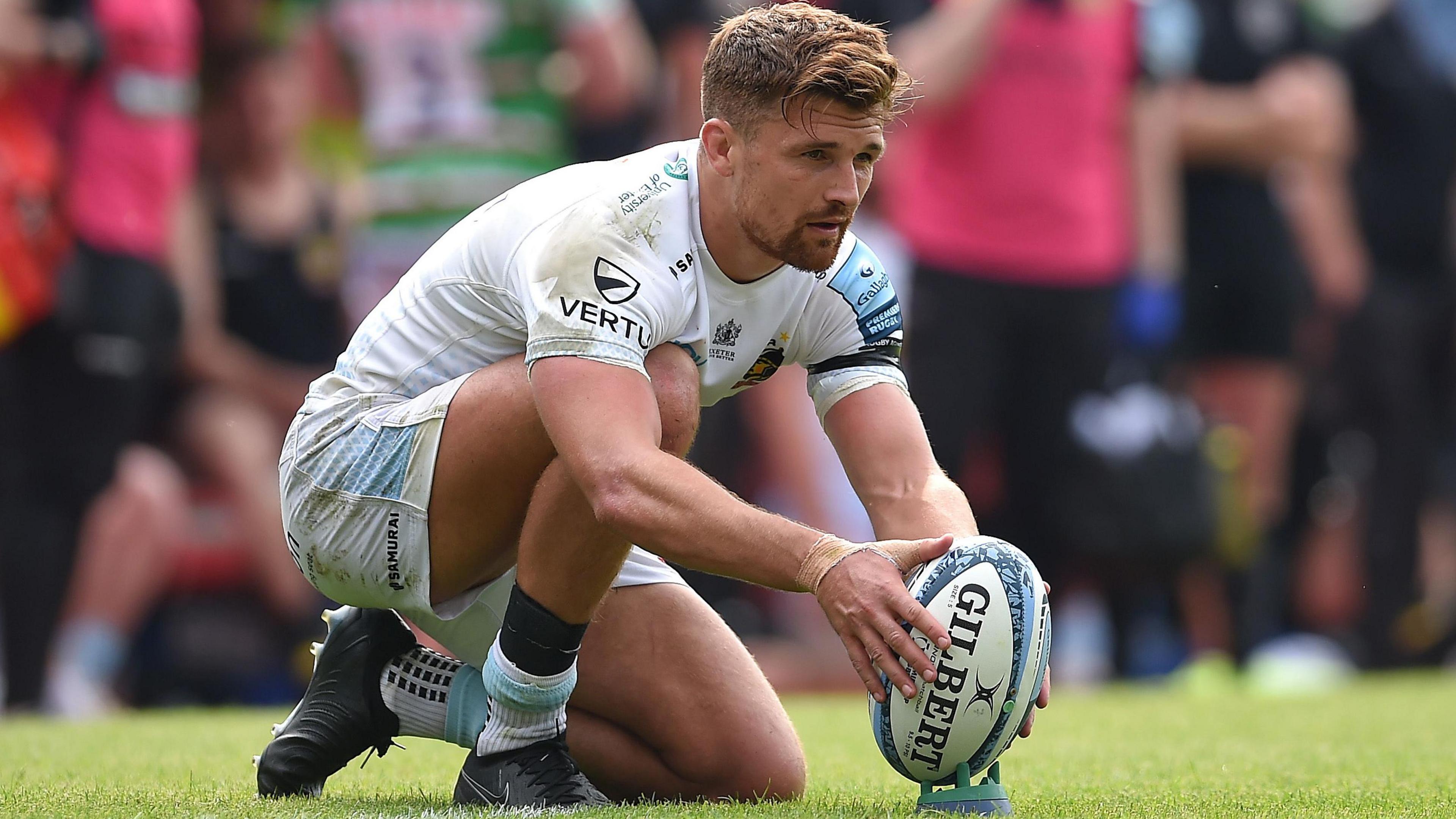 Henry Slade aligne un coup de pied pour Exeter