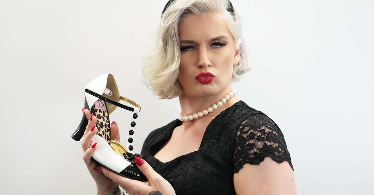 Toni Storm prend sa retraite du catch professionnel