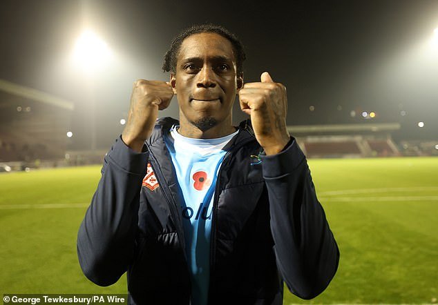 Nile Ranger célèbre son but décisif pour Kettering Town