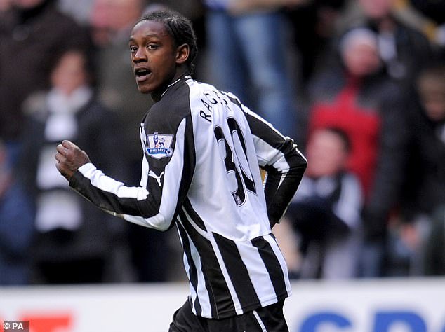 Nile Ranger à l'entraînement