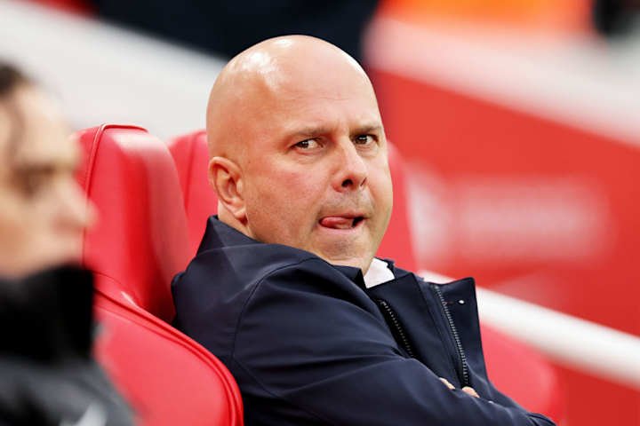 Ibrahima Konate a quitté le terrain dans un état de douleur