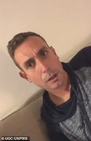 David Coote dans une situation compromettante