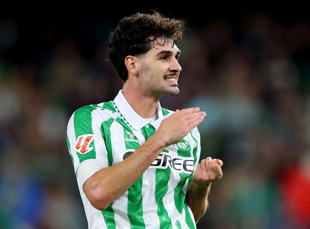 Johnny Cardoso en action pour Real Betis