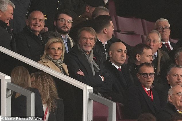 Jim Ratcliffe et son équipe d'Ineos