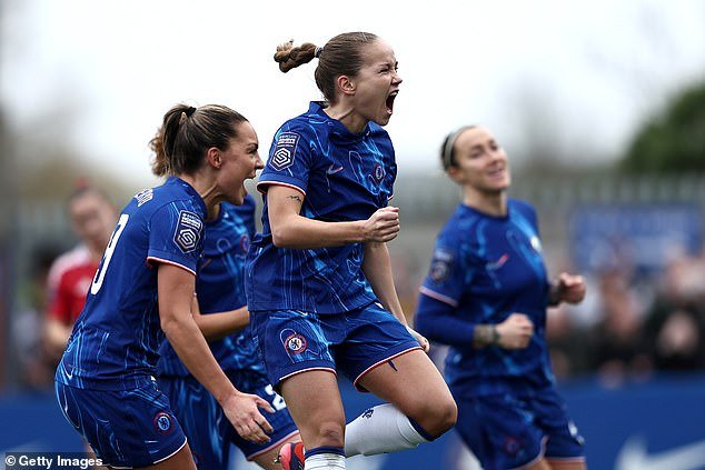 Chelsea bat Manchester United 1-0 en Women's Super League