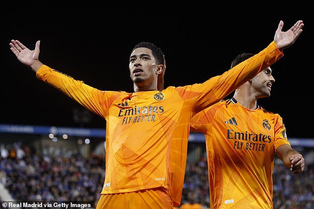 Jude Bellingham et Federico Valverde après le match.