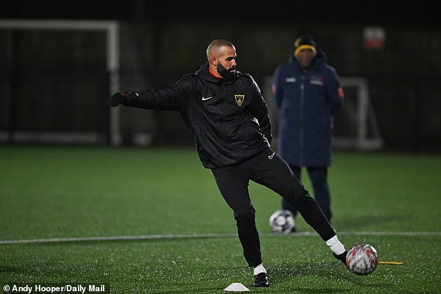 Le transfert surprise de Sandro à Harborough est survenu plus d'un an après sa retraite