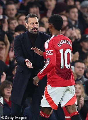 Van Nistelrooy en tant qu'entraîneur par intérim de Manchester United