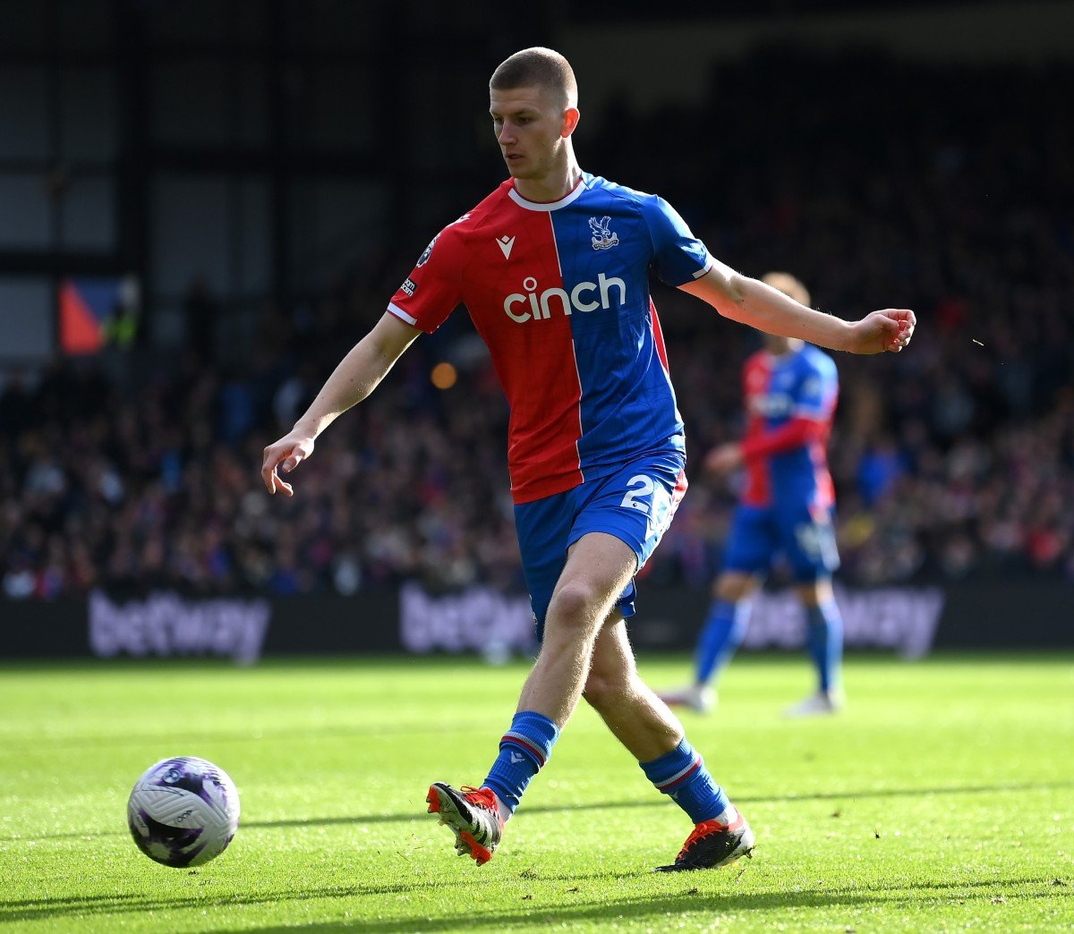 Adam Wharton en action pour Crystal Palace la saison dernière