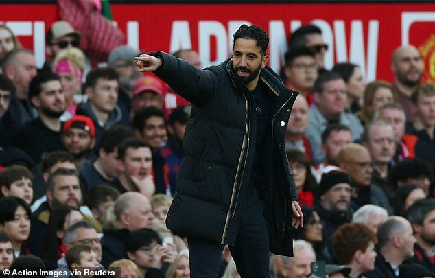 Ruben Amorim avertit ses joueurs de Manchester United que la tempête arrive avant le déplacement à Arsenal