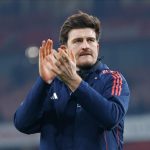 Harry Maguire salue ses coéquipiers après l-exploit en FA Cup