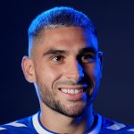 Neal Maupay se moque d-Everton- Tony Bellew répond