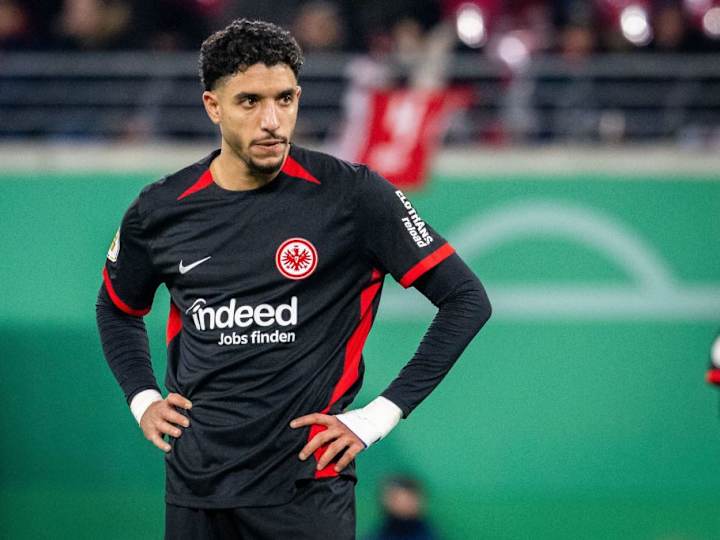 Omar Marmoush en pleine action Omar Marmoush en pleine action