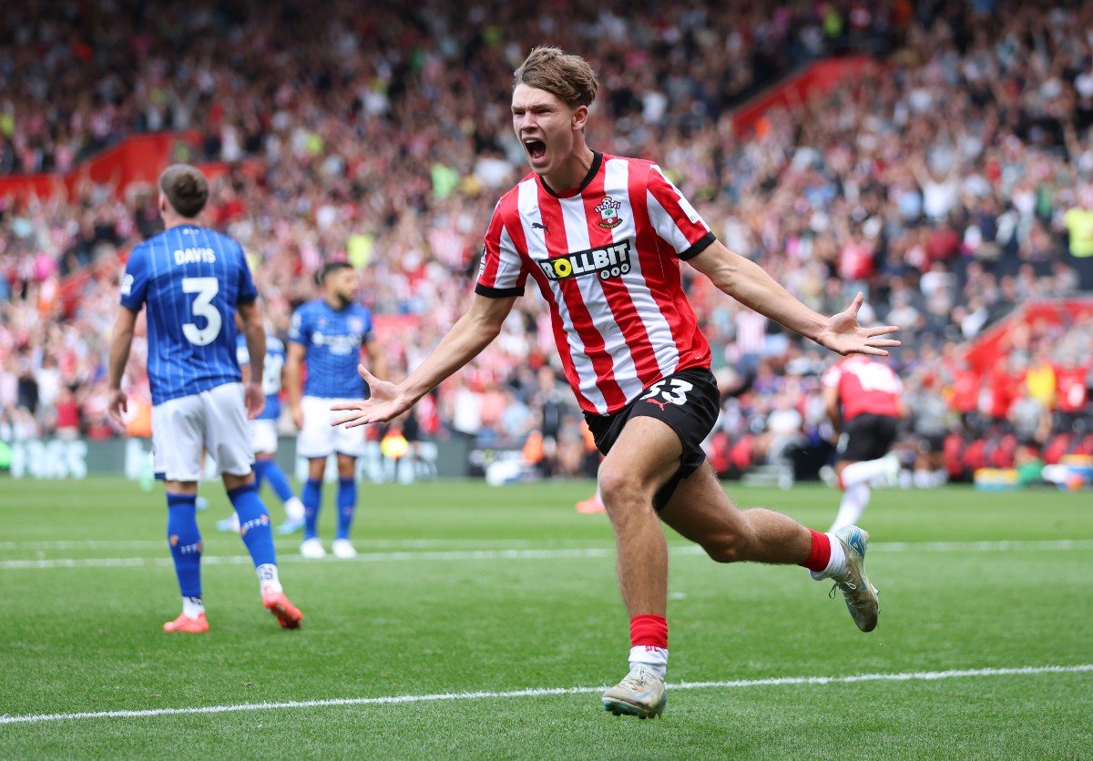 Tyler Dibling lors d'un match contre Ipswich