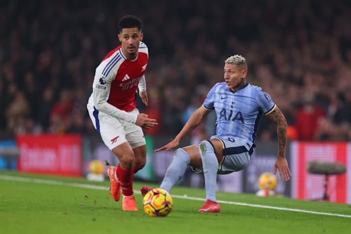 Richarlison et William Saliba