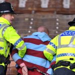 Renforcement des pouvoirs policiers pour lutter contre l-hooliganisme au football