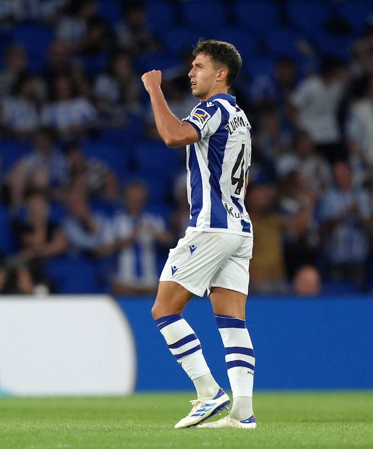 Martin Zubimendi célèbre avec la Real Sociedad