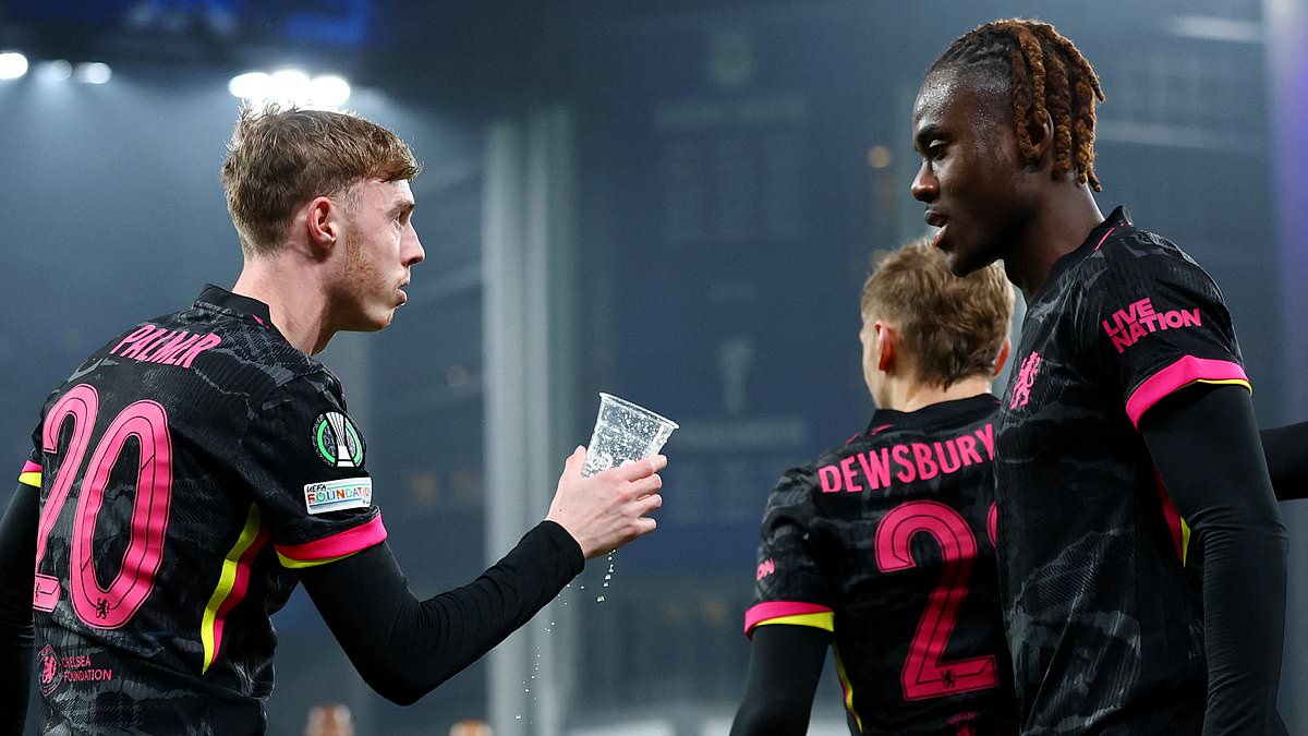 Chelsea s-impose 2-1 contre FC Copenhague- Palmer célèbre avec humour