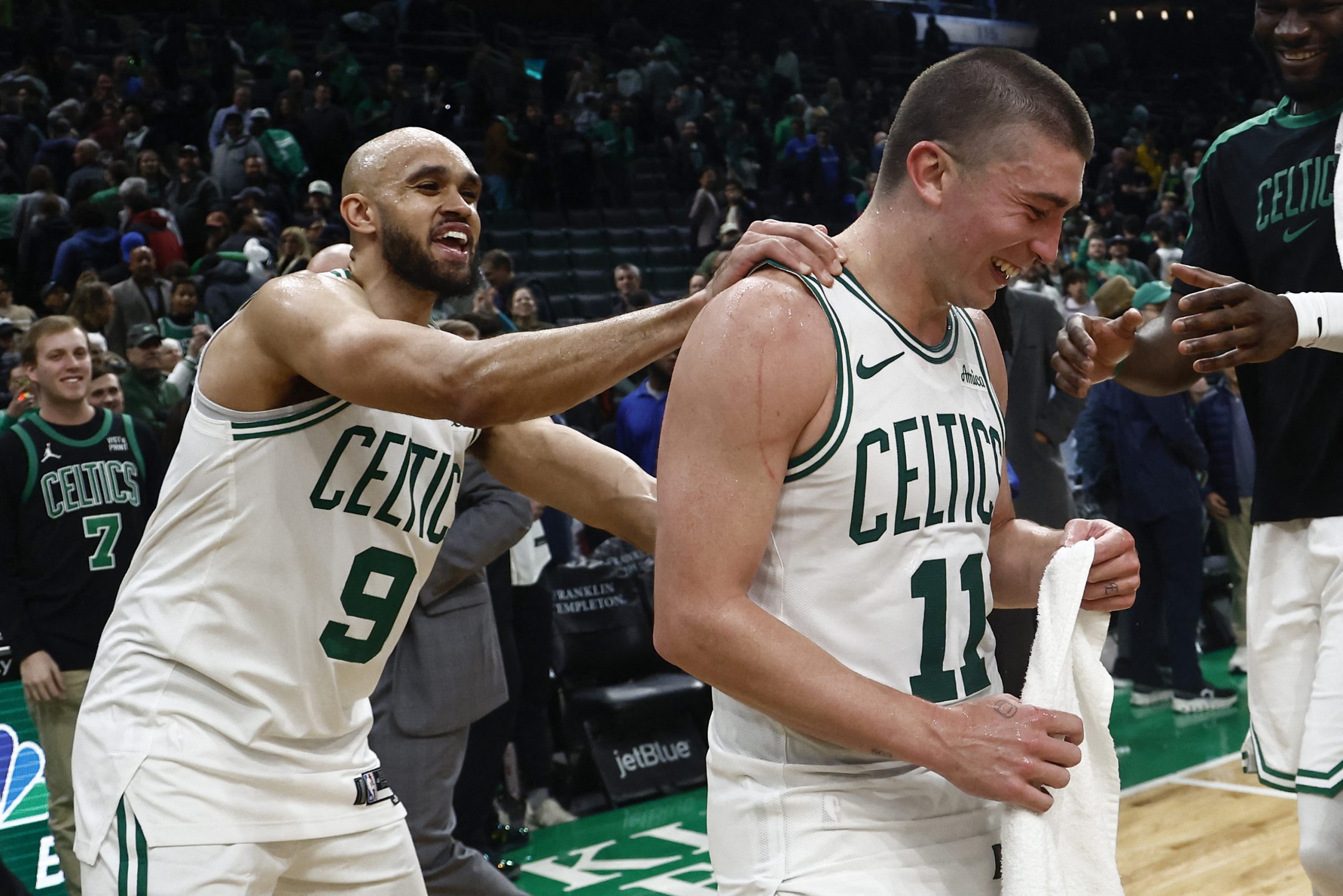 Duo infernal des Celtics et les Cavs qualifiés pour les play-offs