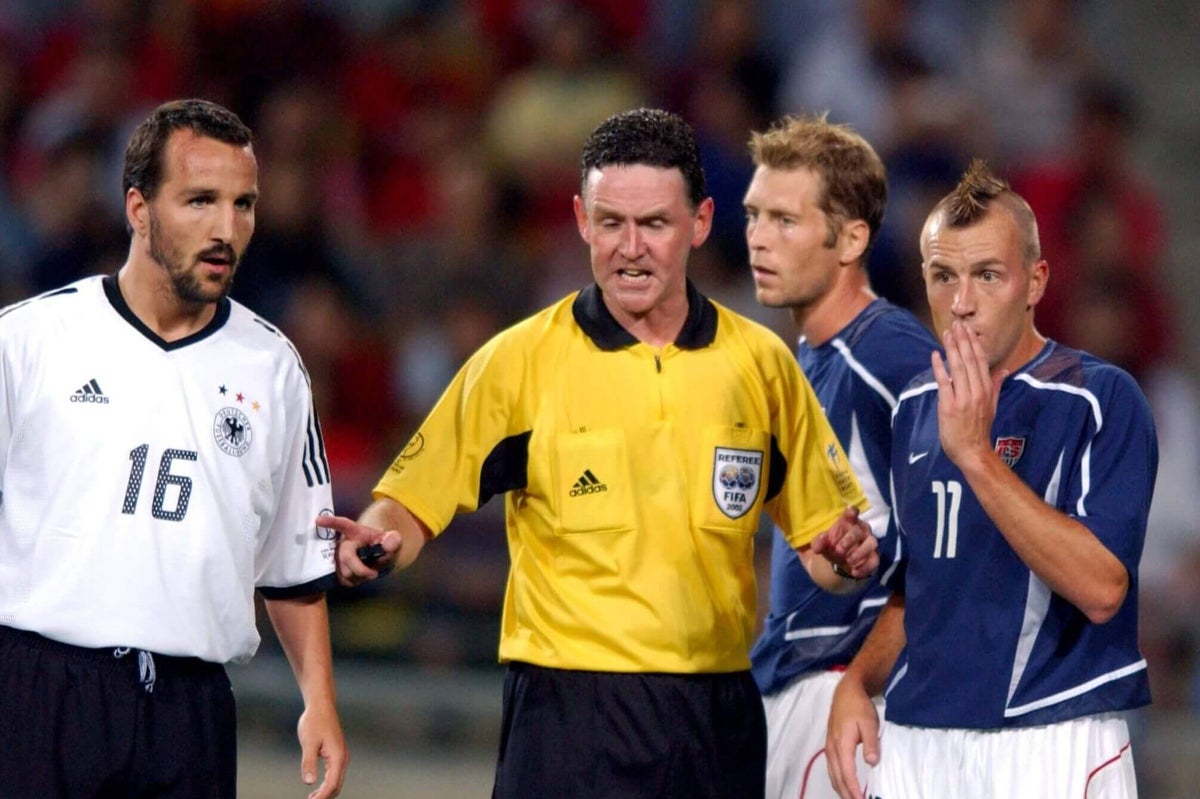 Hugh Dallas - Retour et controverses dans l-arbitrage mondial