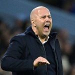 John Heitinga prend les rênes de Liverpool face à Newcastle