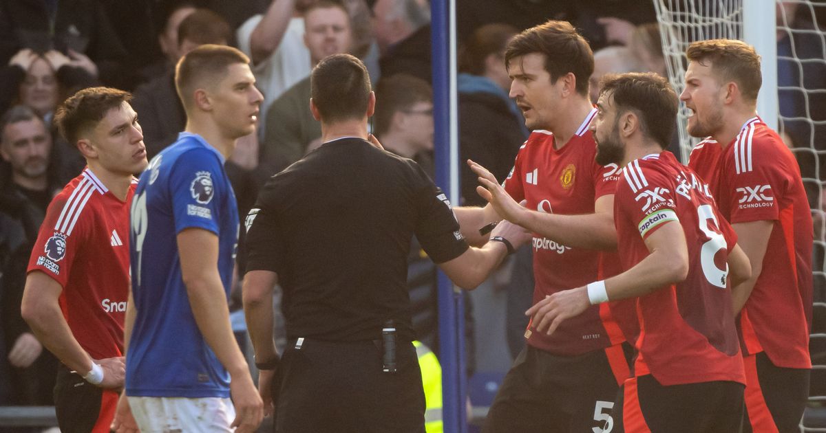 Manchester United - confrontation entre Young et De Ligt après un match houleux