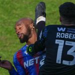 Millwall - Réactions après le tacle choquant de Liam Roberts