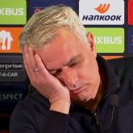 Mourinho s-endort en interview après la défaite de Fenerbahce