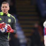 Olsen perturbe un défi de tirs au but pour enfants à Crystal Palace