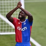 Rooney et Mateta - Débat sur le transfert à Manchester United